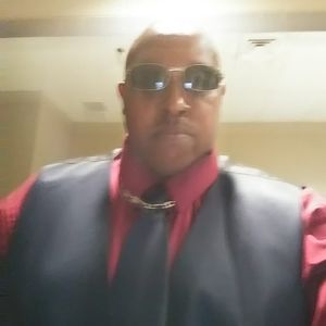 Meet your Posher, Leonard